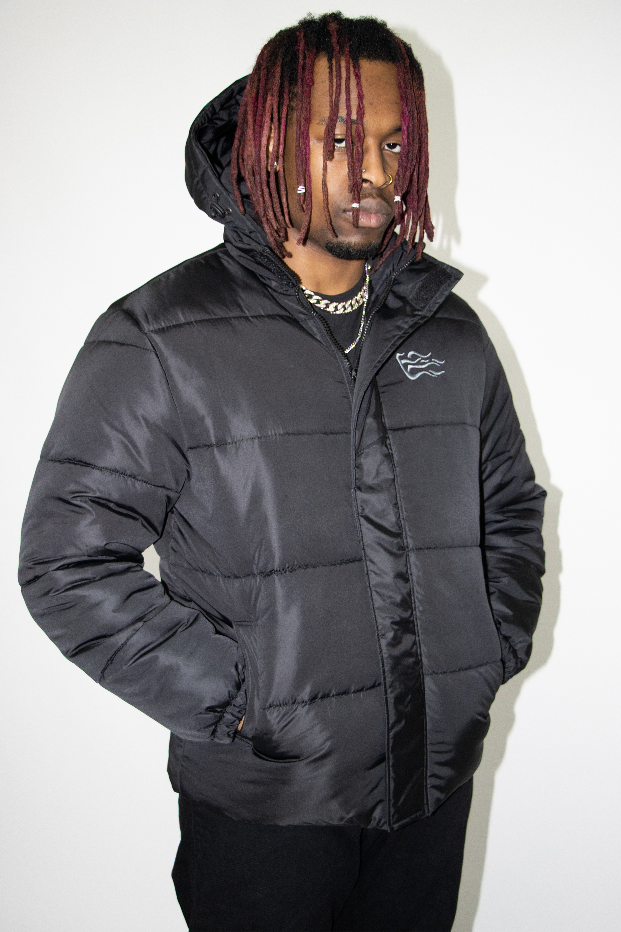 Blackout V-Logo Embroidery  Puffer
